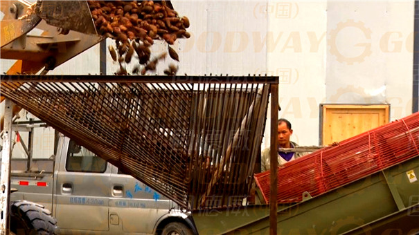 按需選配紅薯淀粉加工工藝及設(shè)備的四個基本原則 按需選配紅薯淀粉加工工藝及設(shè)備的四個基本原則