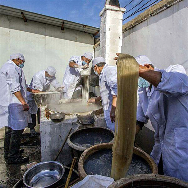 手工粉條制作現場 手工粉條制作現場